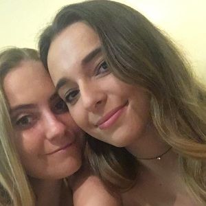 Meet your Posher, Zoe